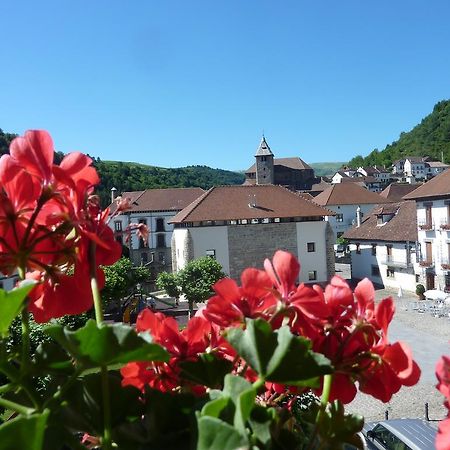 Hotel Rural Aunamendi Ochagavía エクステリア 写真