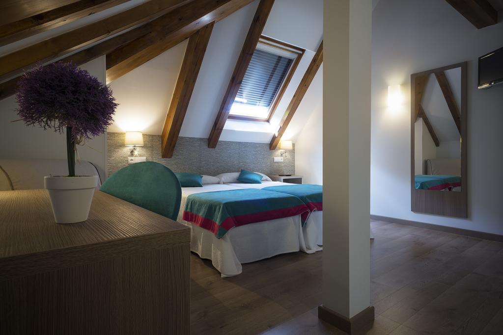 Hotel Rural Aunamendi Ochagavía エクステリア 写真