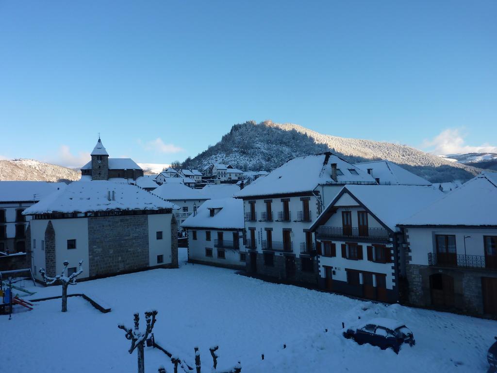 Hotel Rural Aunamendi Ochagavía エクステリア 写真